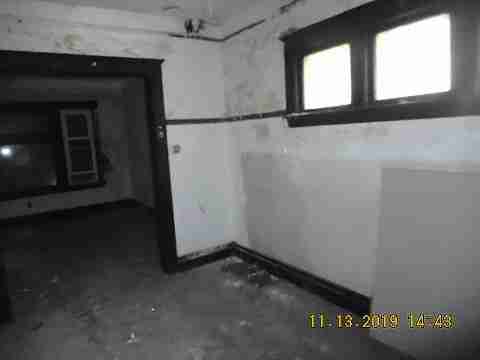 4380 Larchmont (13)_m.jpg